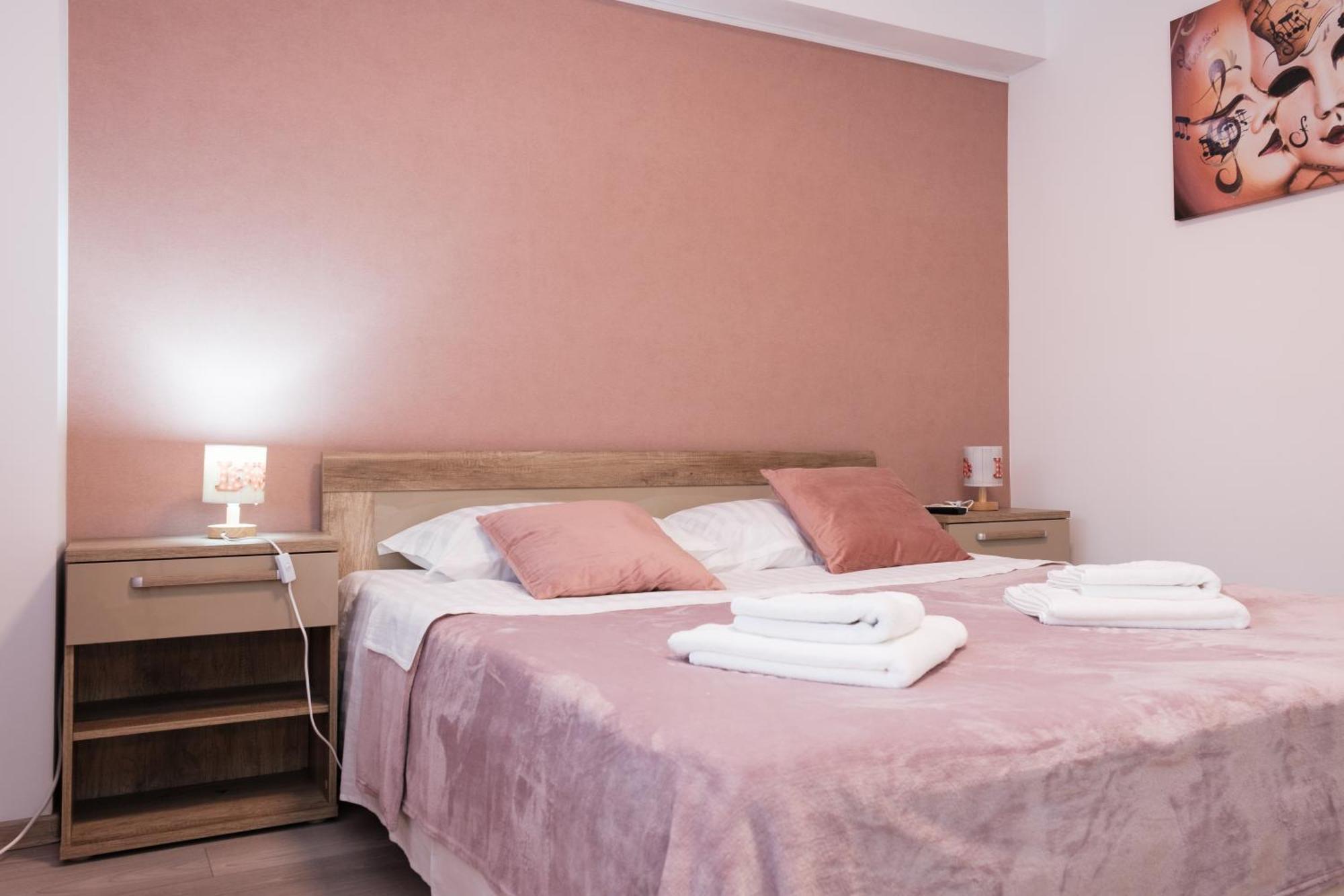 Konstanzer Stefan Cel Mare 15 Apartamento Iasi Exterior foto